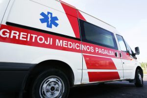 Vilniuje į ligoninę atgabenta alkoholiu apsinuodijusi nepilnametė