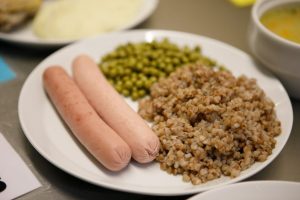 Vis dar yra savivaldybių, kurių mokyklose netinkamai pritaikytas maitinimas