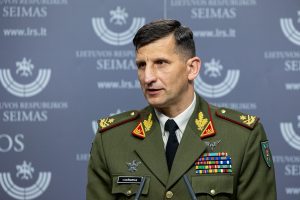 R. Vaikšnoras paskirtas kariuomenės vadu: šias pareigas pradės eiti liepos pabaigoje
