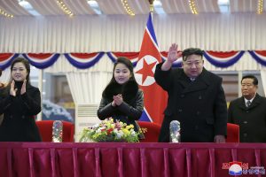 Kim Jong Unas nurodė kariuomenei sunaikinti Pietų Korėją ir JAV, jei jos pradėtų konfliktą