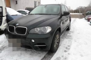 Paviešintos girto kelių gaidelio gaudynės – BMW skriejo 230 km/val. greičiu 