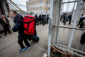 Lietuvos kalėjimams – Europos Tarybos kritika: gauta pranešimų ir apie mušimą lazdomis
