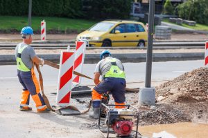 Kauno gatves trejus metus vėl tvarkys „Autokausta“, „Kauno keliai“ ir „Kauno tiltai“