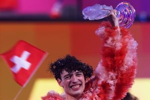 Atskleidė, kuriuose Šveicarijos miestuose gali įvykti kitų metų „Eurovizijos“ dainų konkursas