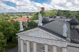 Birutis: relikvijos Vilniaus katedroje atrastos laikantis procedūrų