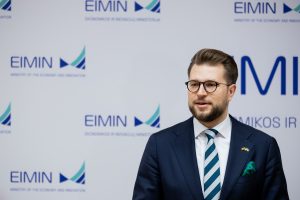 Seime – siūlymai dėl terminų pratęsimo stambių investicijų projektams, tarp jų – ir „Teltonikai“