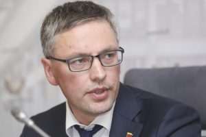 V. Bakas: reikia tirti vieną stambiausių Lietuvos aferų – „Leo LT“