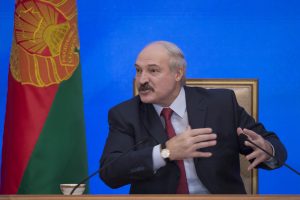 Įsigaliojo naujos ES sankcijos Rusijos sąjungininkei Baltarusijai