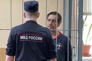 Rusijoje už narkotikų platinimą kalėti 13 metų nuteistas buvęs JAV desantininkas