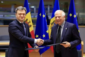 ES ir Moldova pasirašė saugumo ir gynybos partnerystės paktą