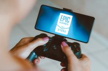 Sąmokslas: „Epic Games“ padavė į teismą „Google“ ir „Samsung“