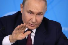 JAV analitikai: Kremlius rengia Rusijos visuomenę ilgam karui su Ukraina