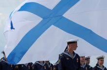 Kinija ir Rusija pradėjo bendras karinių jūrų pajėgų pratybas