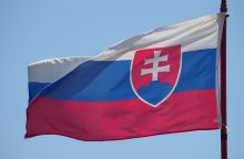 Po pasikėsinimo į premjerą R. Ficą Slovakija apribojo susirinkimų laisvę