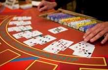 Seimo komitetas atmetė siūlymą kriminalizuoti nelegalius azartinius lošimus