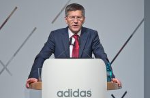 „Financial Times“: „Adidas“ tiria kaltinimus korupcija Kinijoje