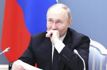 Rusija pareiškė, kad JAV ir Ukrainos saugumo susitarimas yra tik „popiergaliai“
