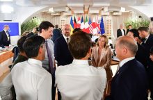 G-7 viršūnių susitikime dėmesys krypsta į tvyrančią įtampą su Kinija