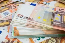 Rusas bandė įvežti apie 18 tūkst. eurų vertės nedeklaruotų pinigų