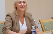 Seimas linkęs pritarti siūlymui sukurti QR kodą su vaikais dirbantiems asmenims